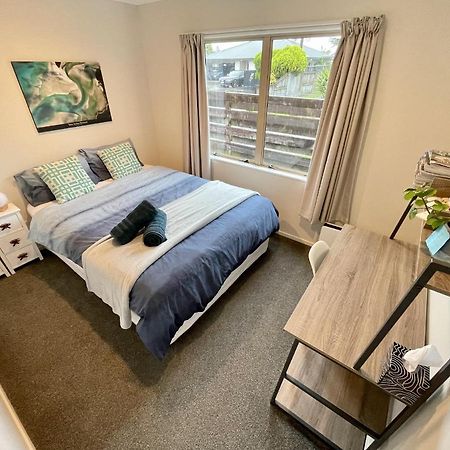 Papamoa Two Rooms & Kitchenette - Dogs Welcome Экстерьер фото