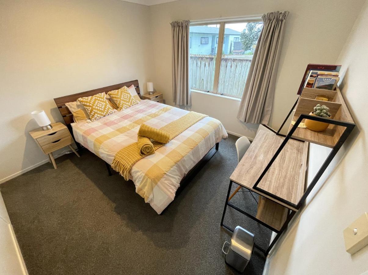 Papamoa Two Rooms & Kitchenette - Dogs Welcome Экстерьер фото